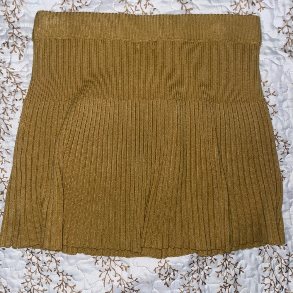 NWT Aerie Take Charge Wool Blend Ribbed Sweater Knit Mini Skirt in Golden Honey - Picture 4 of 8